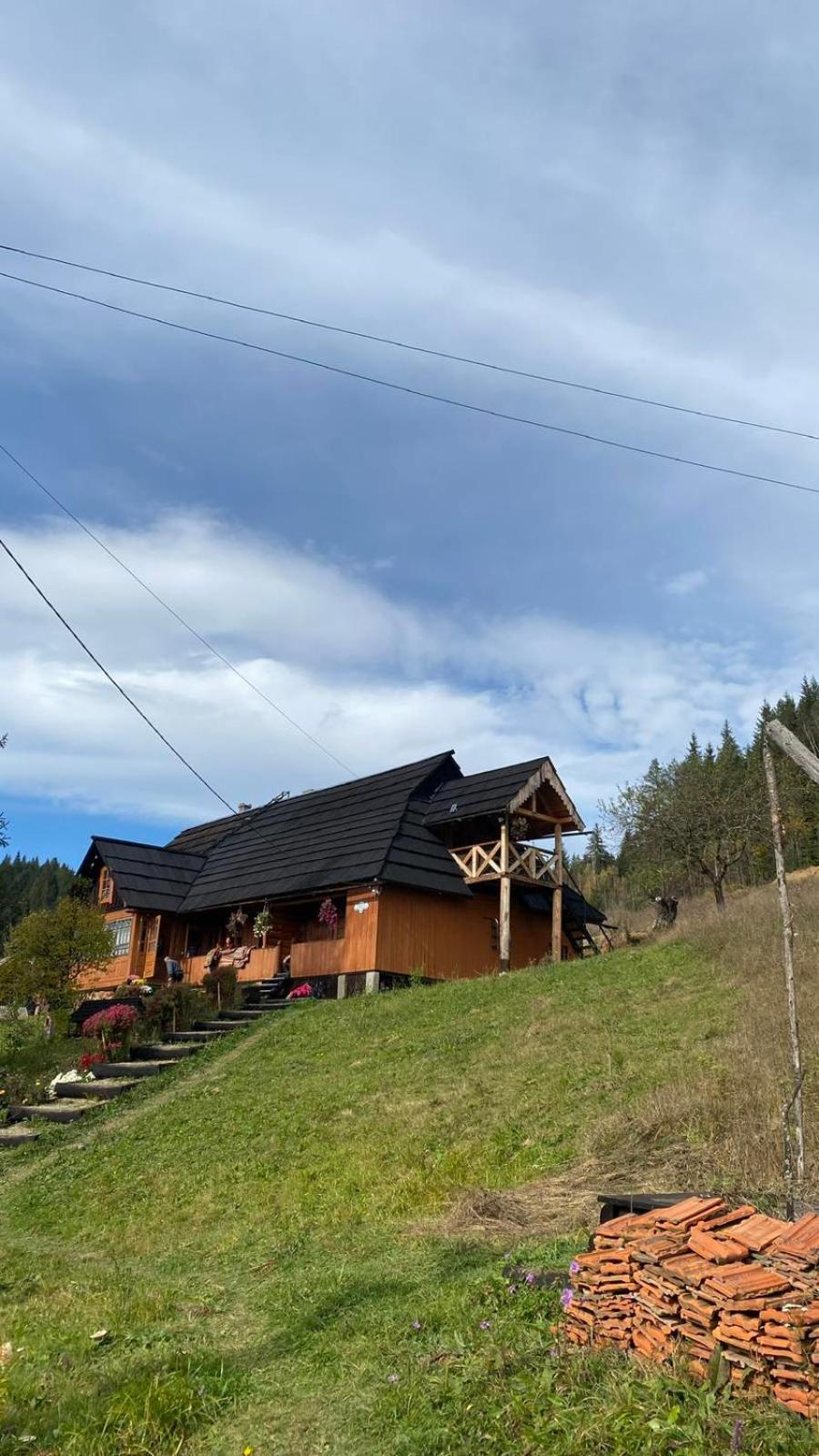 Приватна Садиба "Світлиця Гуцульщини" Worochta Exterior foto